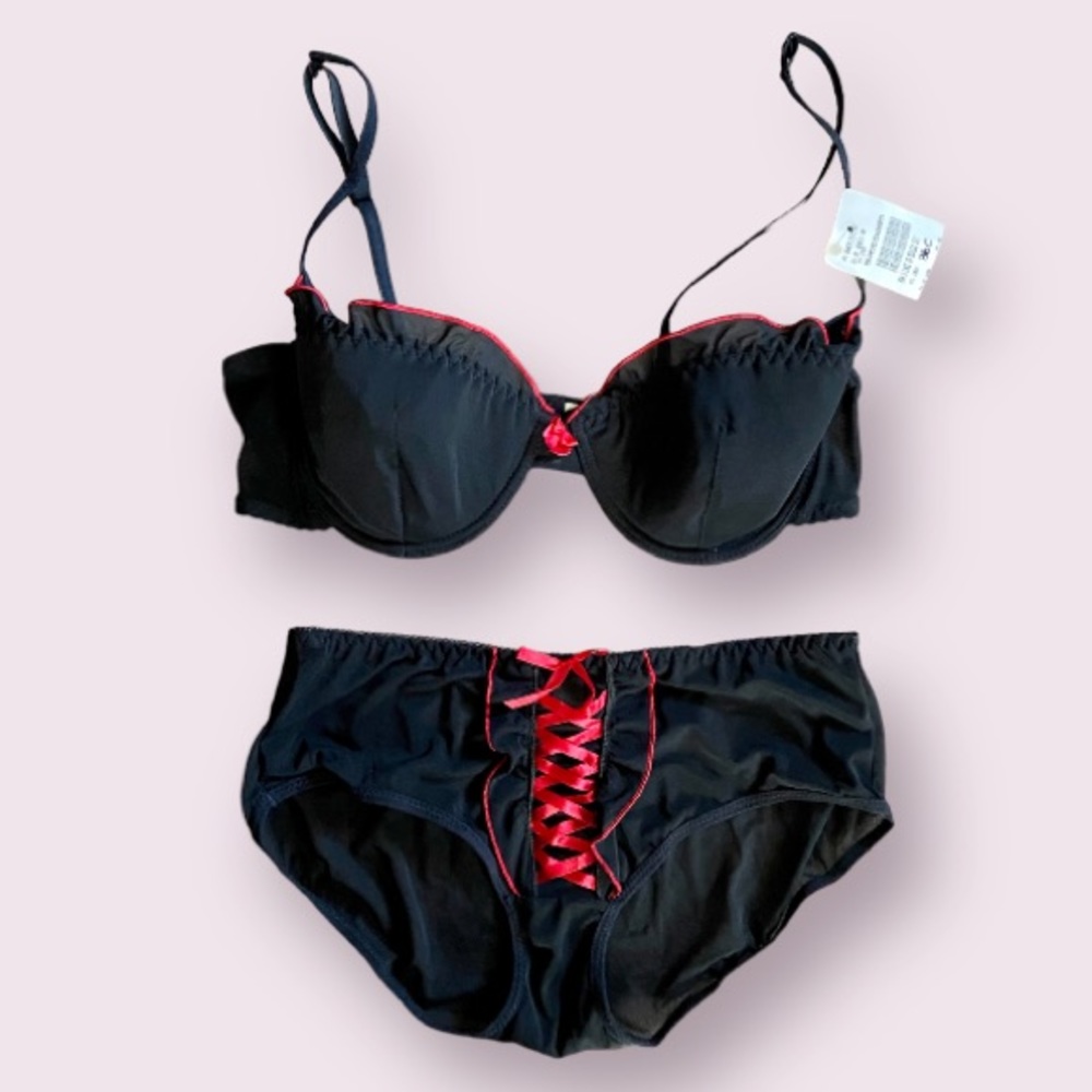 Jolie Intimates Black Bra & Boy Cut Panties with Red Lace Up Front Set